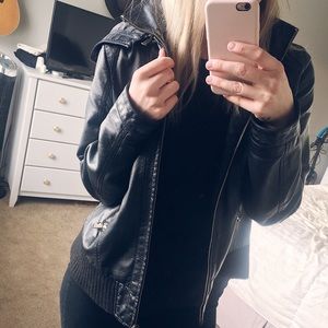Urban Outfitters🖤Leather Jacket w/ gold zippers